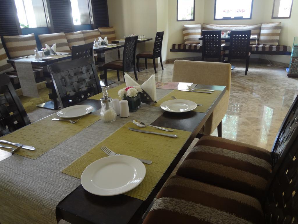Ascot Hotel Mumbai Eksteriør bilde