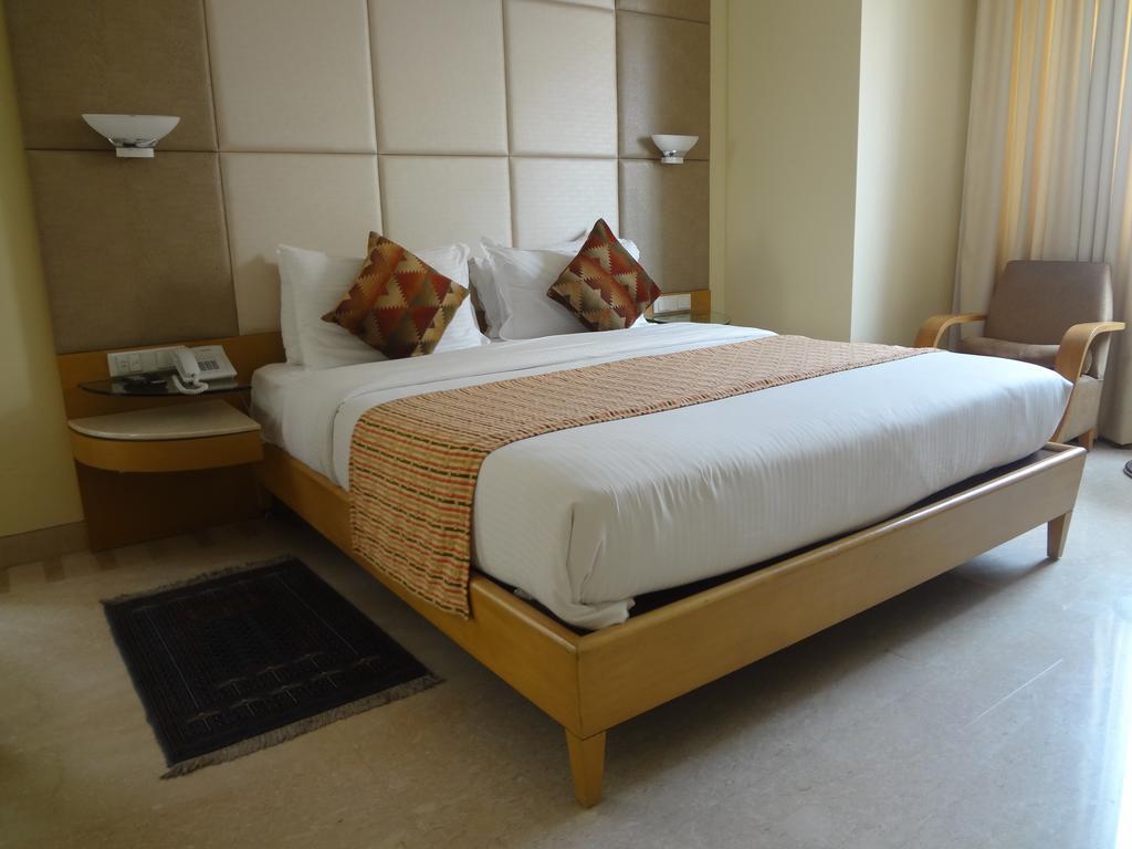Ascot Hotel Mumbai Eksteriør bilde