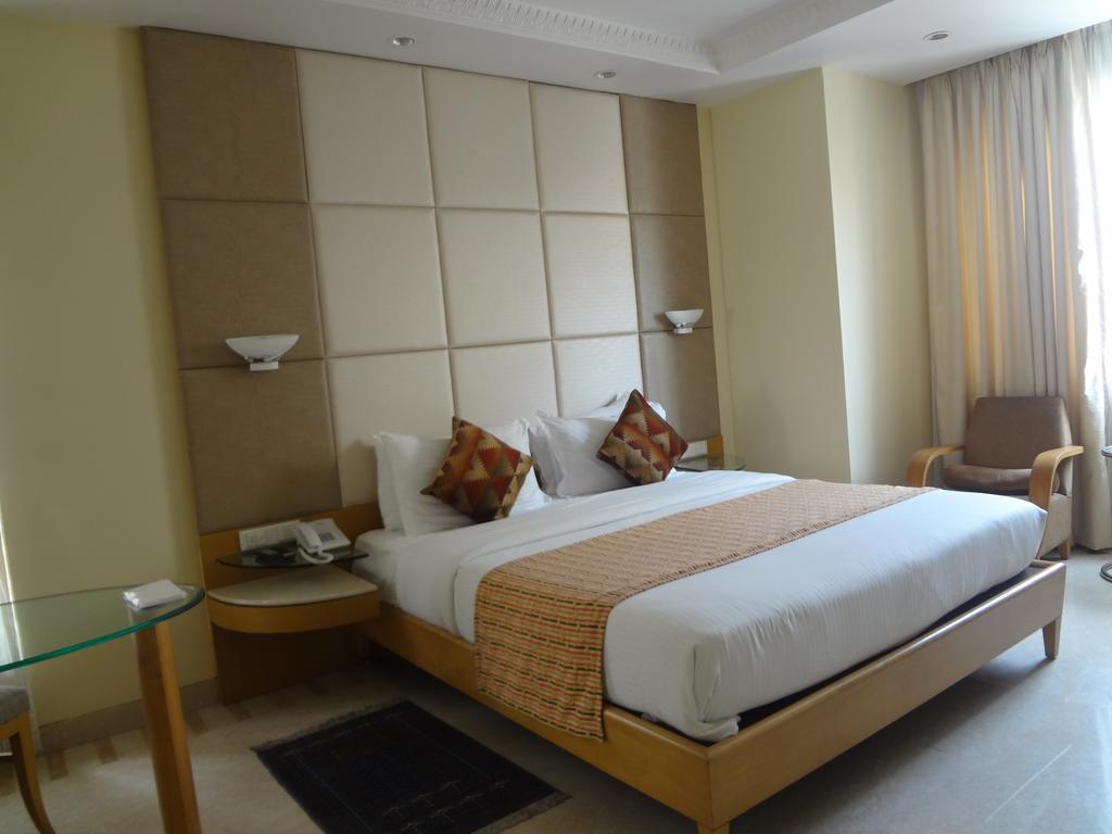 Ascot Hotel Mumbai Eksteriør bilde